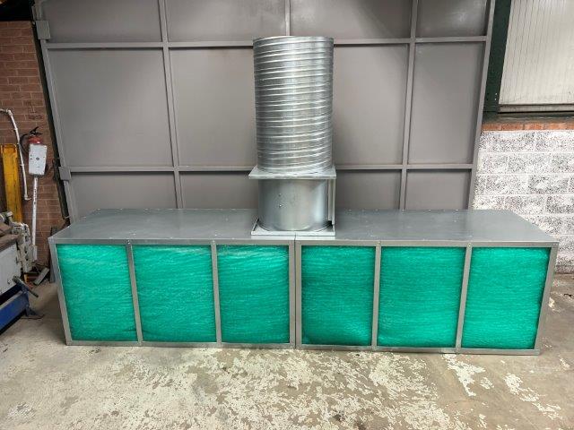 Spraybooth extractor filter chests with extract fans
